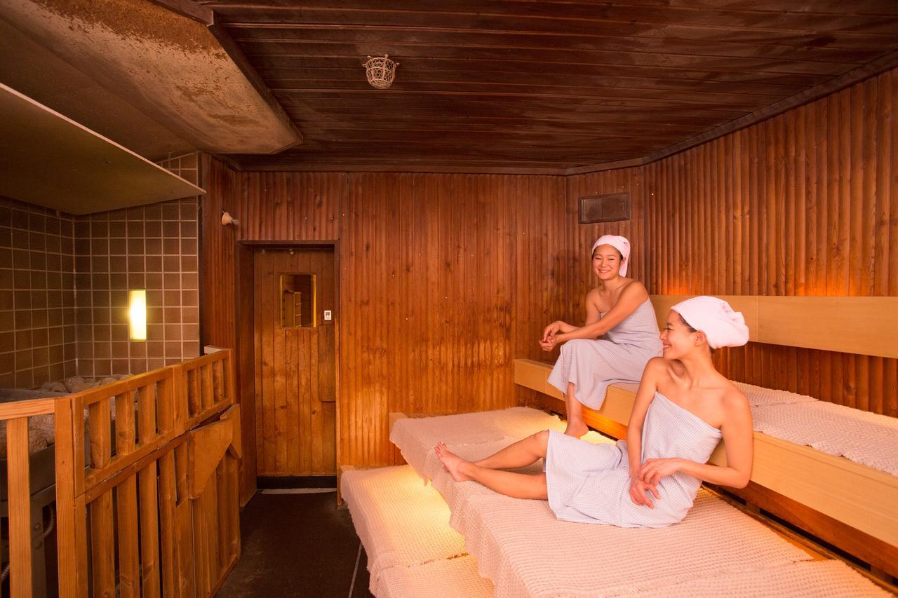New Japan Lady'S Capsule Hotel Osaka Bagian luar foto
